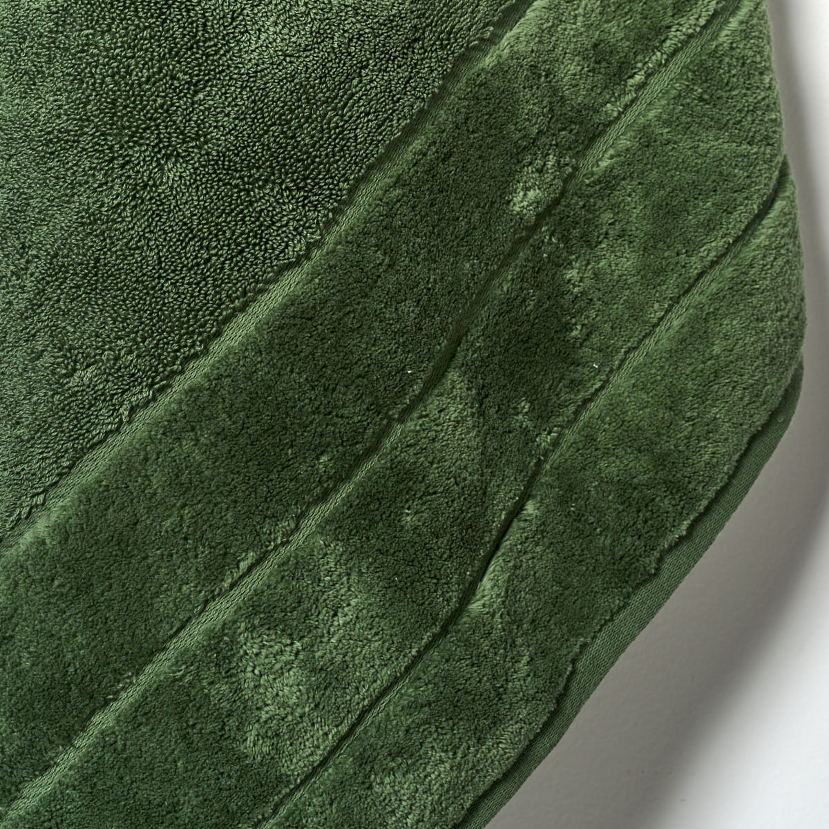 03 09 0044 Toalha Bnnho Seven Hundred Verde Medio 002